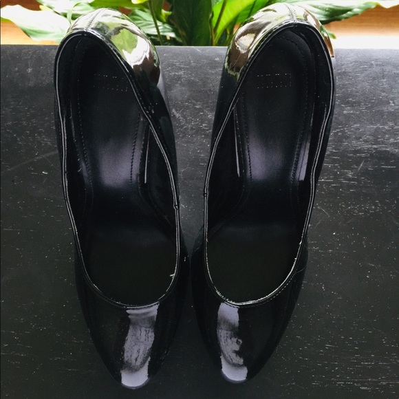 Patent leather black pumps - Picture 2 of 4